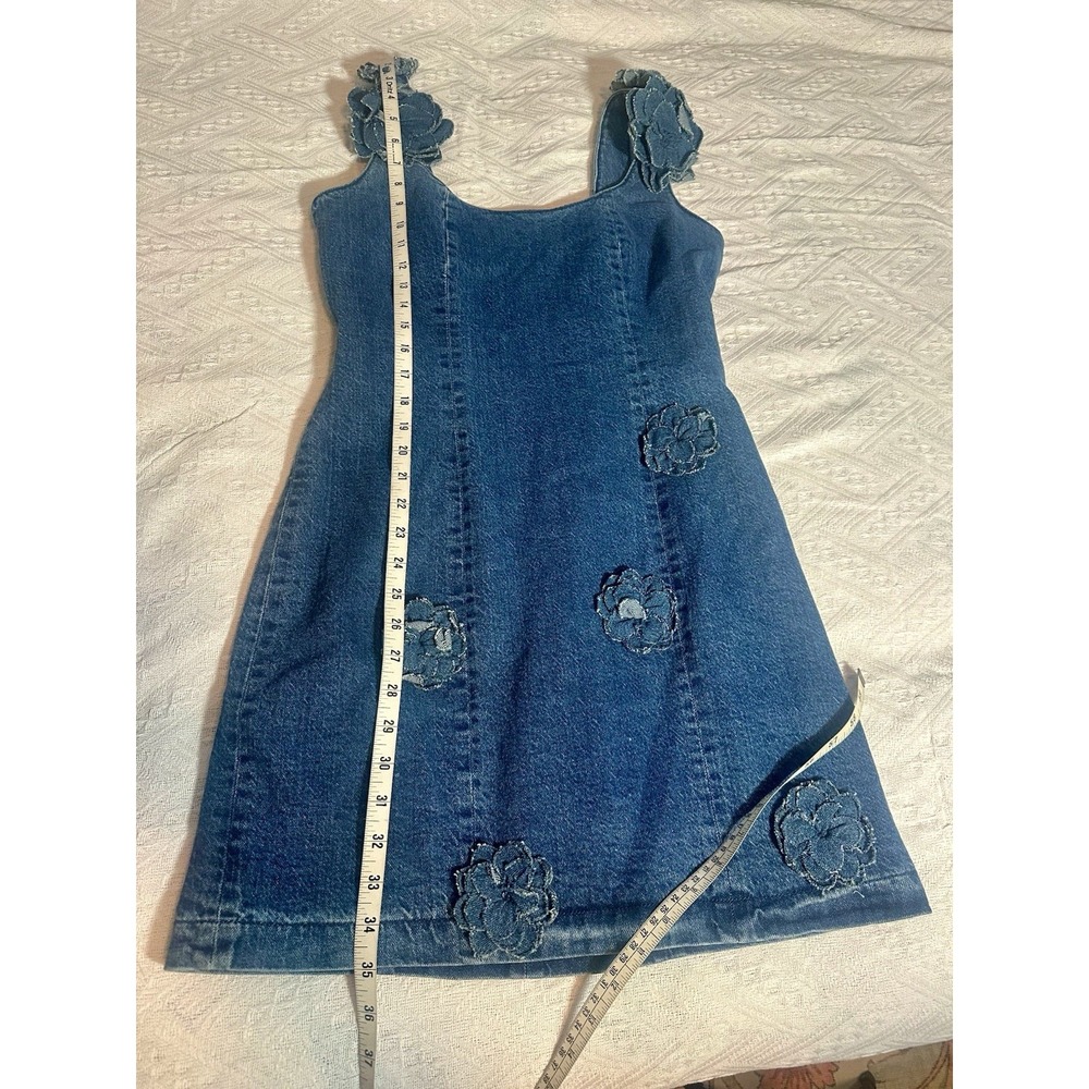 Avec Les Filles Sleeves Denim Sheath Mini Dress With Denim Flowers Size 8 - Picture 9 of 9